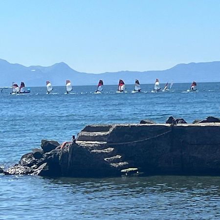 La Casetta Con La Spiaggia Nápoly Kültér fotó