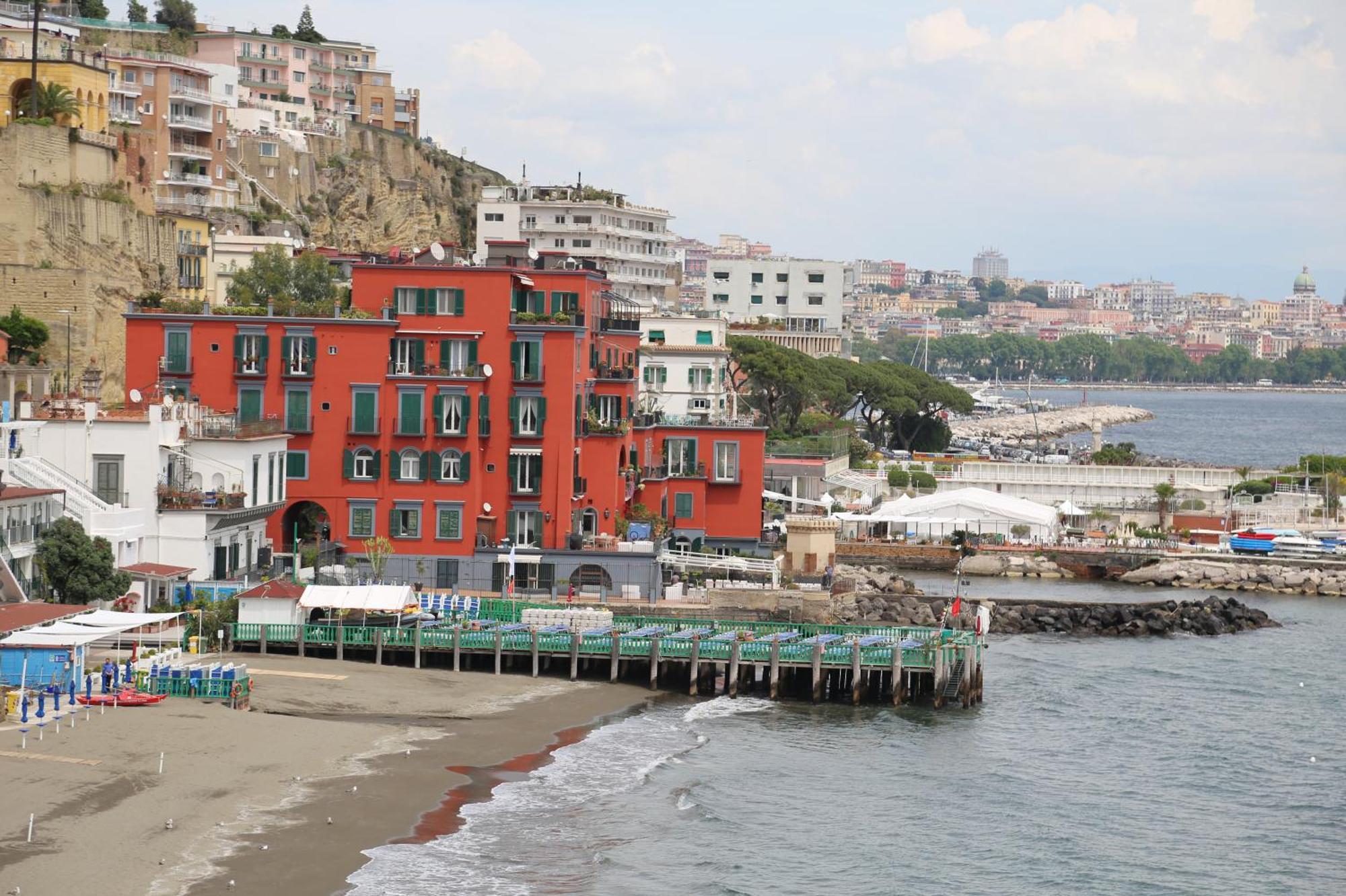 La Casetta Con La Spiaggia Nápoly Kültér fotó